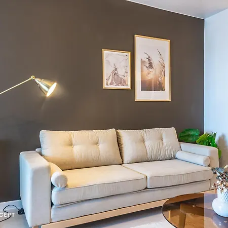 Central Spacious Apartment 1006 Bucharest Exterior photo