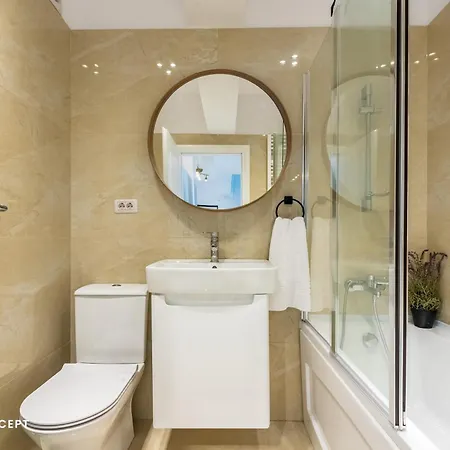 Central Spacious Apartment 1006 Bucharest Exterior photo