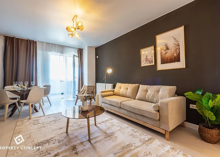 Central Spacious Apartment 1006