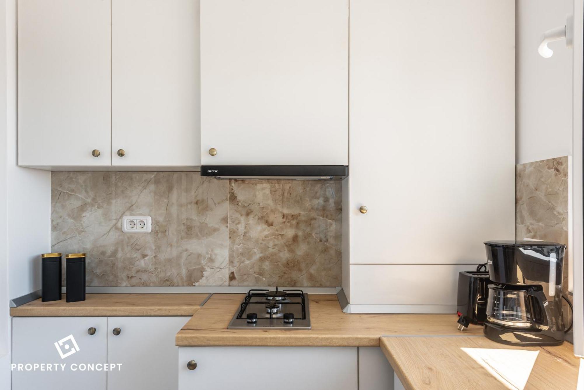 Spacious 1006 Apartment *